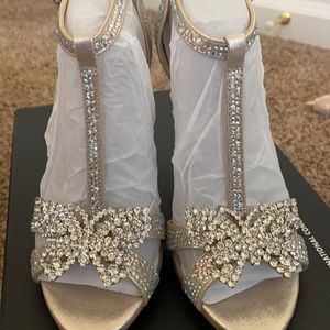 INC champagne butterfly rhinestone heels size 6